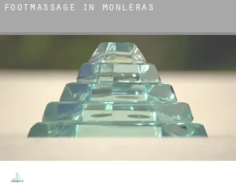Foot massage in  Monleras